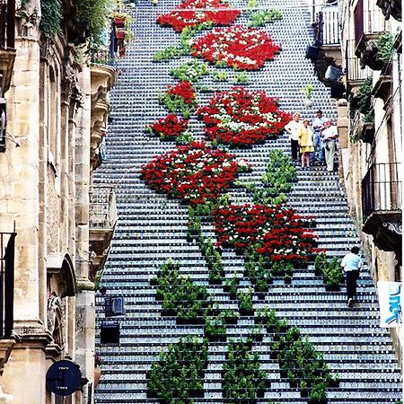 Casa Dei Colori Hotell Caltagirone Eksteriør bilde